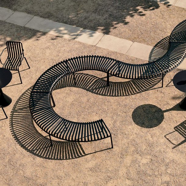 PALISSADE PARK / BENCH INCL. MIDDLE LEG