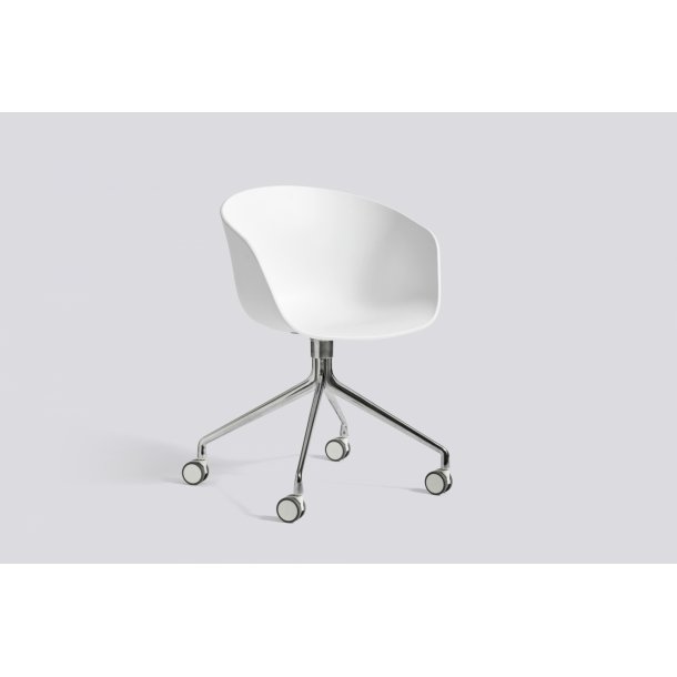 ABOUT A CHAIR / AAC 24 White seat Polished frame